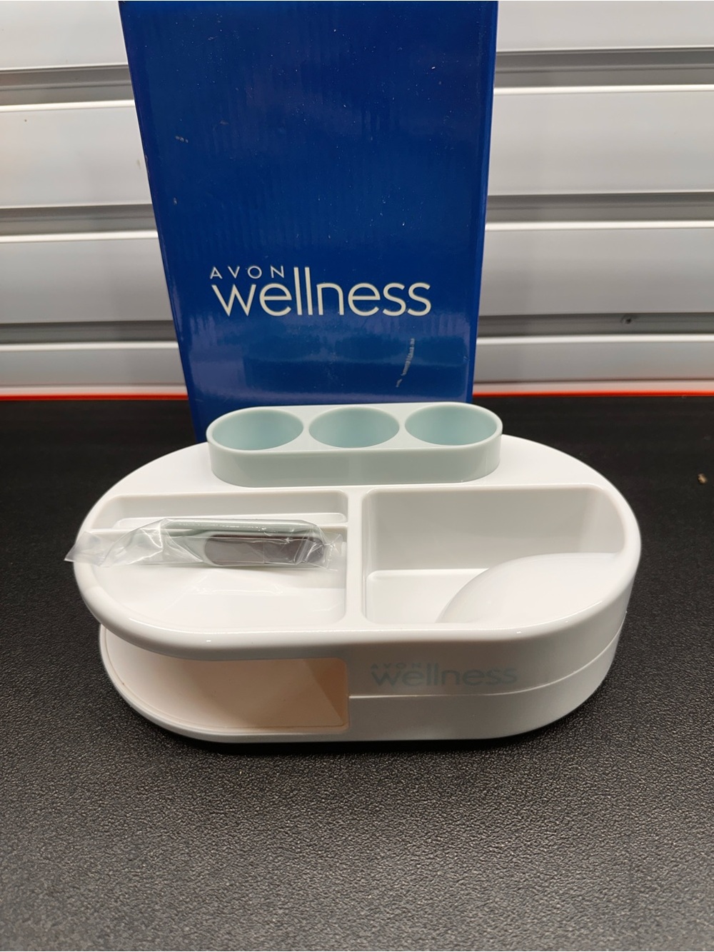 Avon Wellness Bubbling Manicure Set